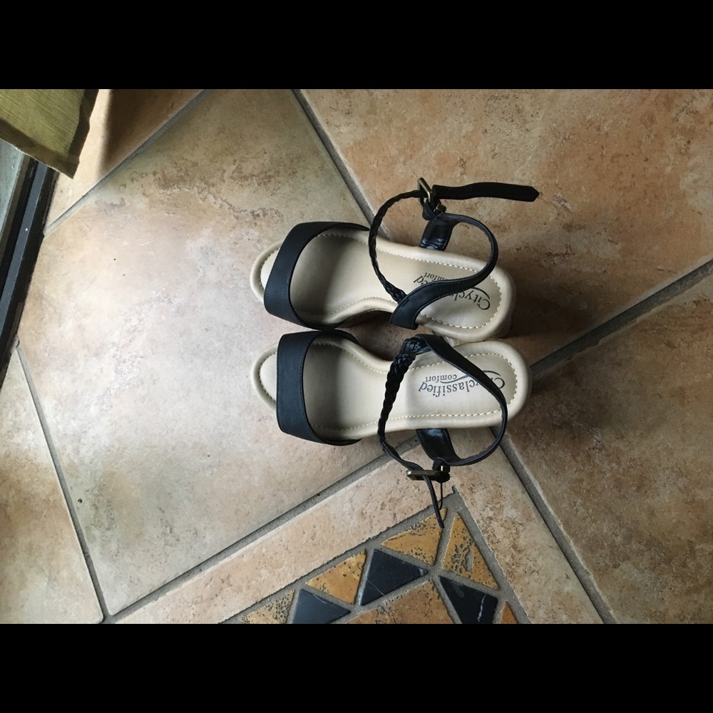 City Classified Wedges 6.5